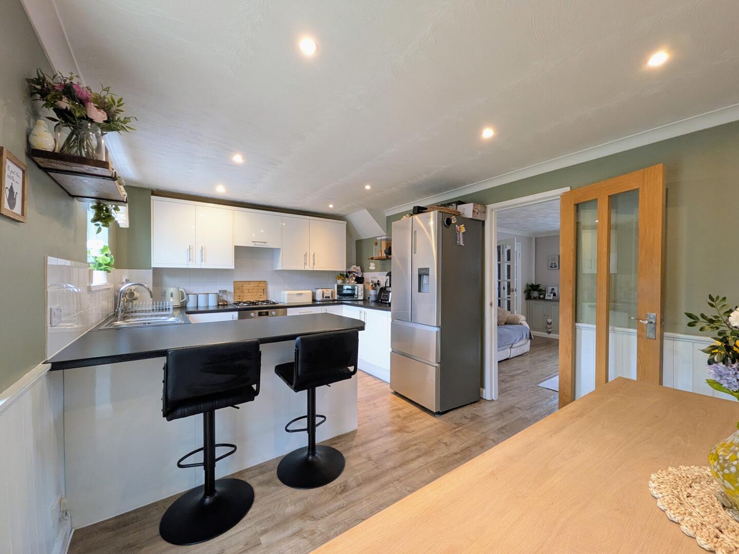 4 bed property in Pendeen Crescent, Truro